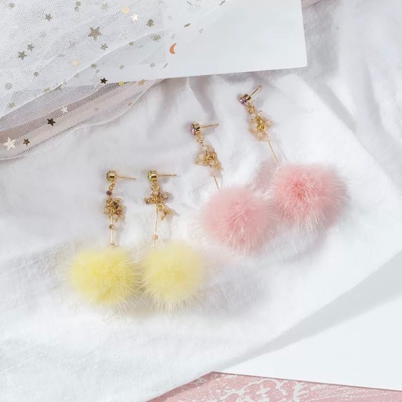 COPY - Colorful Faux Earrings - Picture 3 of 5